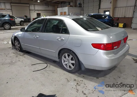 2005 Honda Accord 3.0 Ex z USA, uszkodzony, nr VIN 1HGCM66535A035562